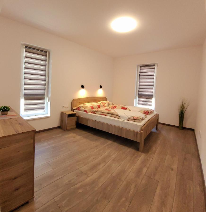 Zea Apartmanhaz Apartment Balatonfenyves Exterior photo